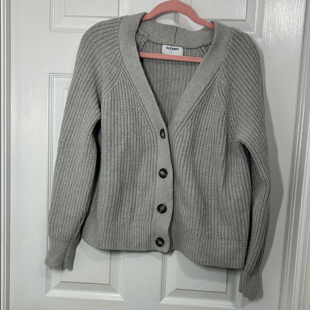 Old Navy Women's Light Gray v-neck Button-Up Cardigan